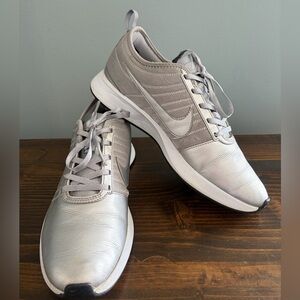 Nike Dualtone Racer Women’s Silver Metallic Low-Top Sneakers 👟 Size 10 Euro 42